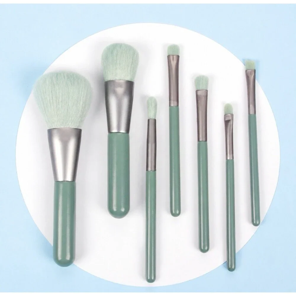 Professional 7-Piece Makeup Brush Set With Travel Case Pastel Green NEW